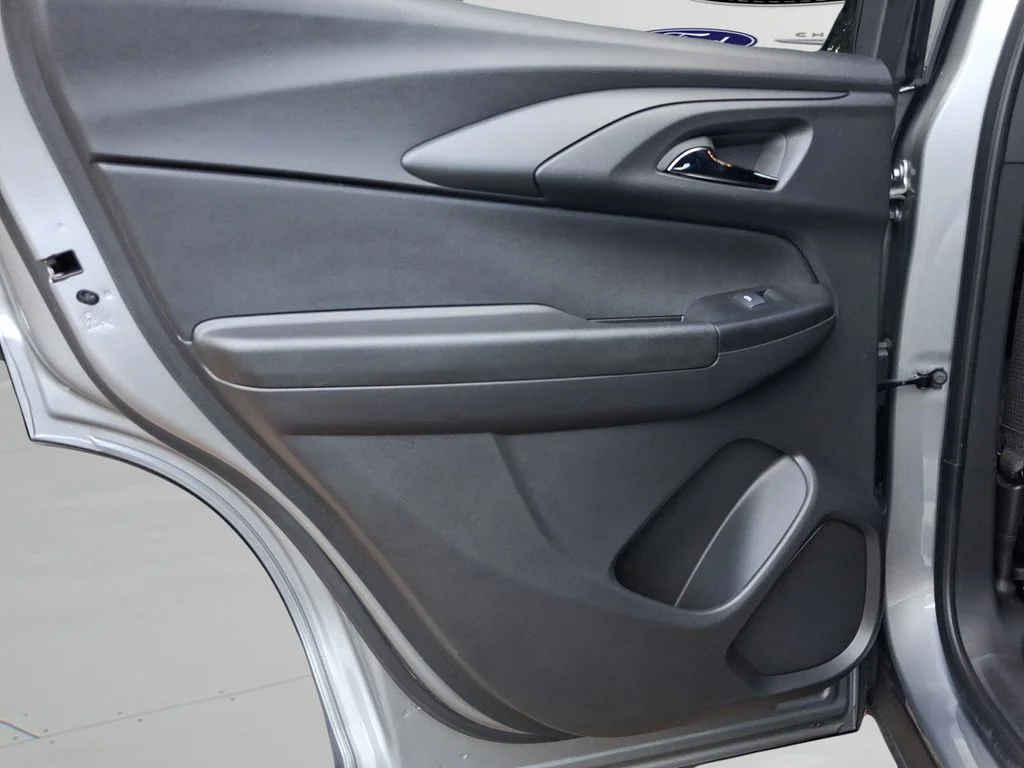 Used 2024 Sterling Gray Metallic Chevrolet ACTIV image 26