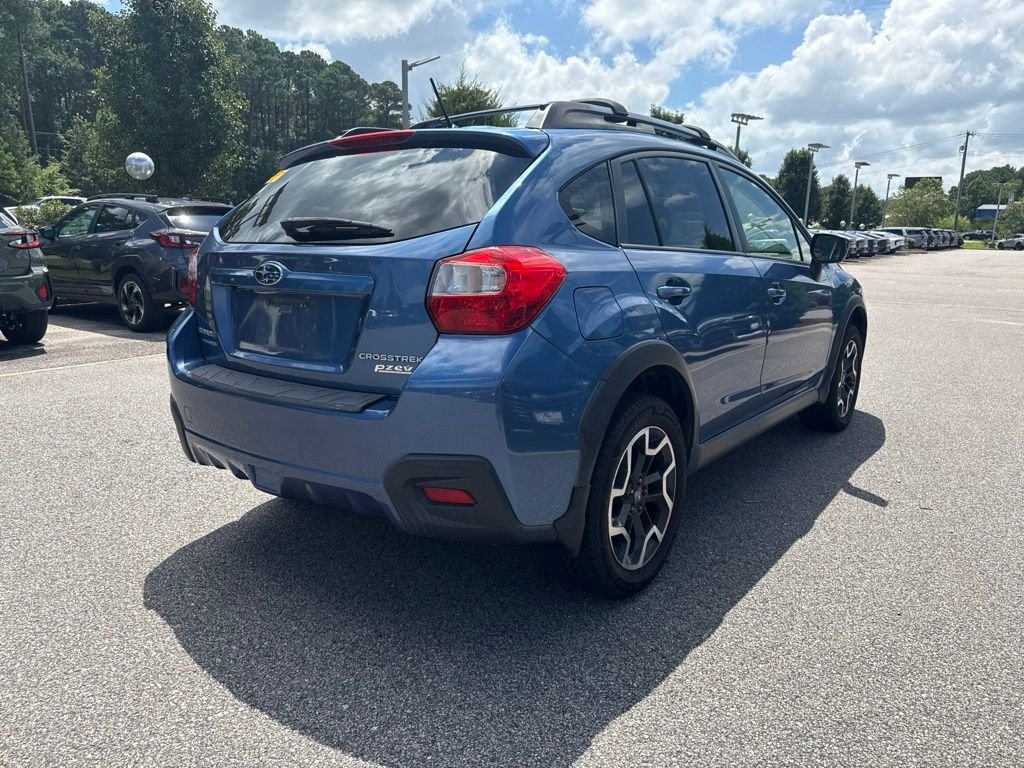 Used 2016 Blue Subaru 2.0i Premium image 5