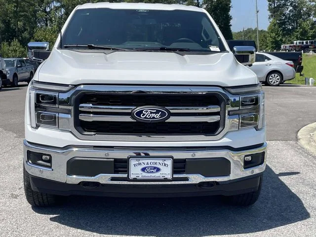 New 2026 Oxford White Ford Lariat image 14