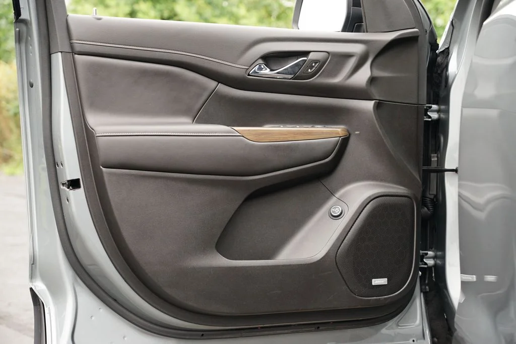 2023 GMC Acadia SLE - Photo 14
