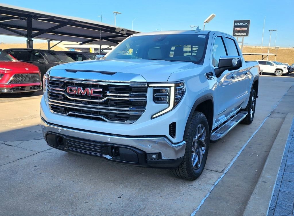 2026 GMC Sierra 1500 SLT - Photo 8