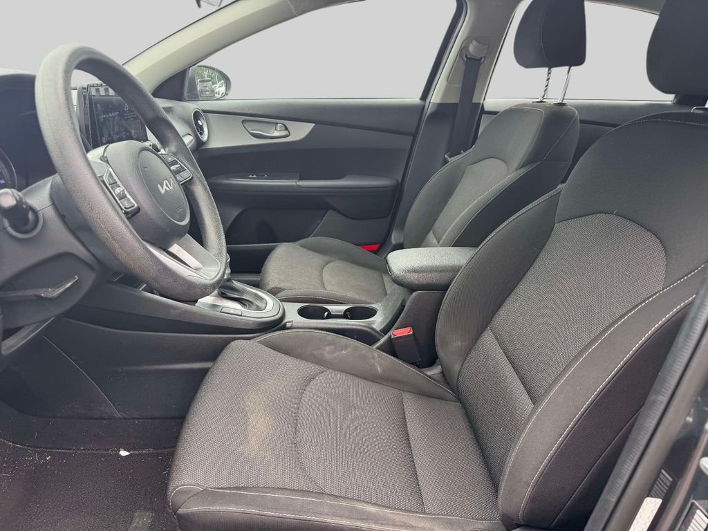 Used 2023 Gray Kia LXS image 13
