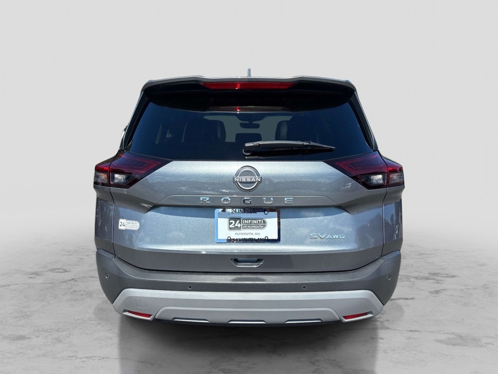 Used 2023 Gray Nissan SV image 4