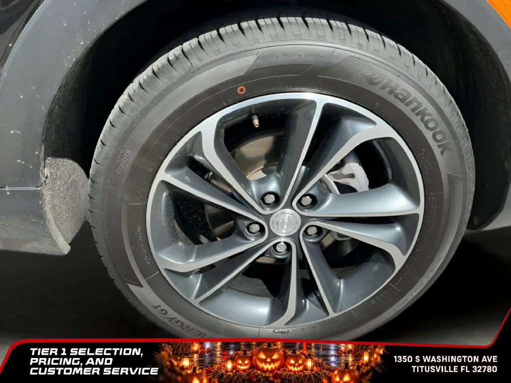 Used 2023 Ebony Twilight Metallic Buick Select image 34