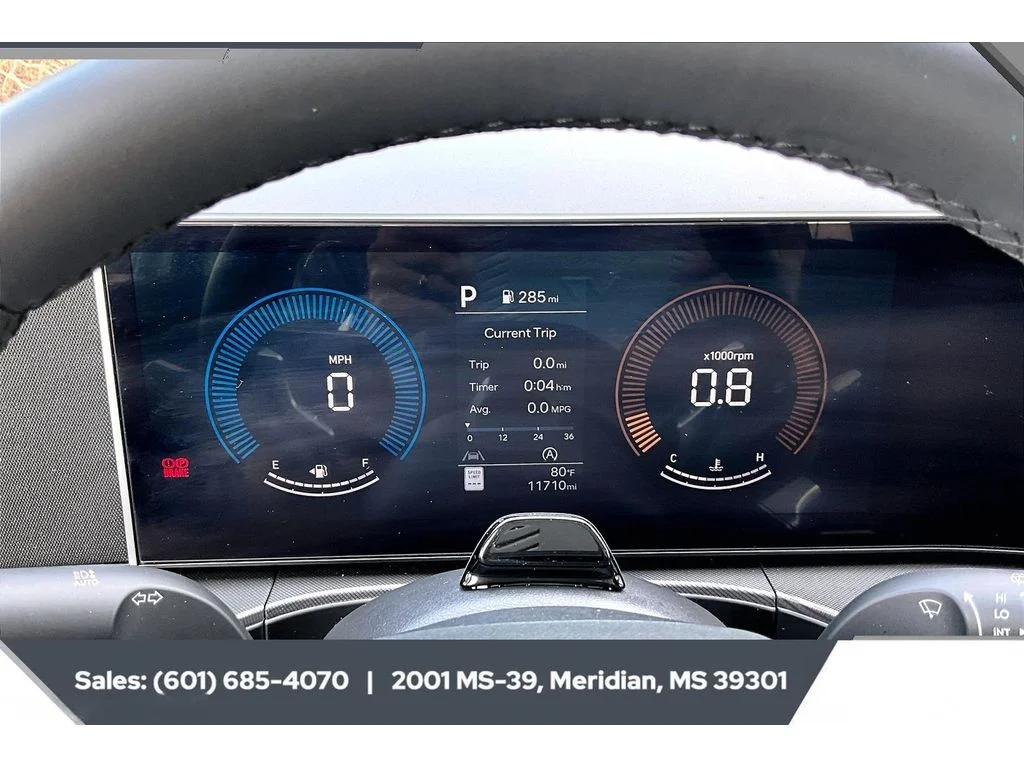 Used 2025 SERENITY WHITE Hyundai SEL image 14