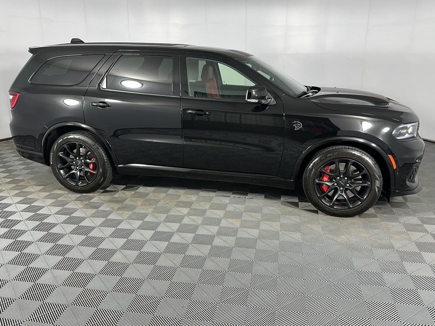Used 2021 DB Black Clearcoat Dodge SRT Hellcat image 4