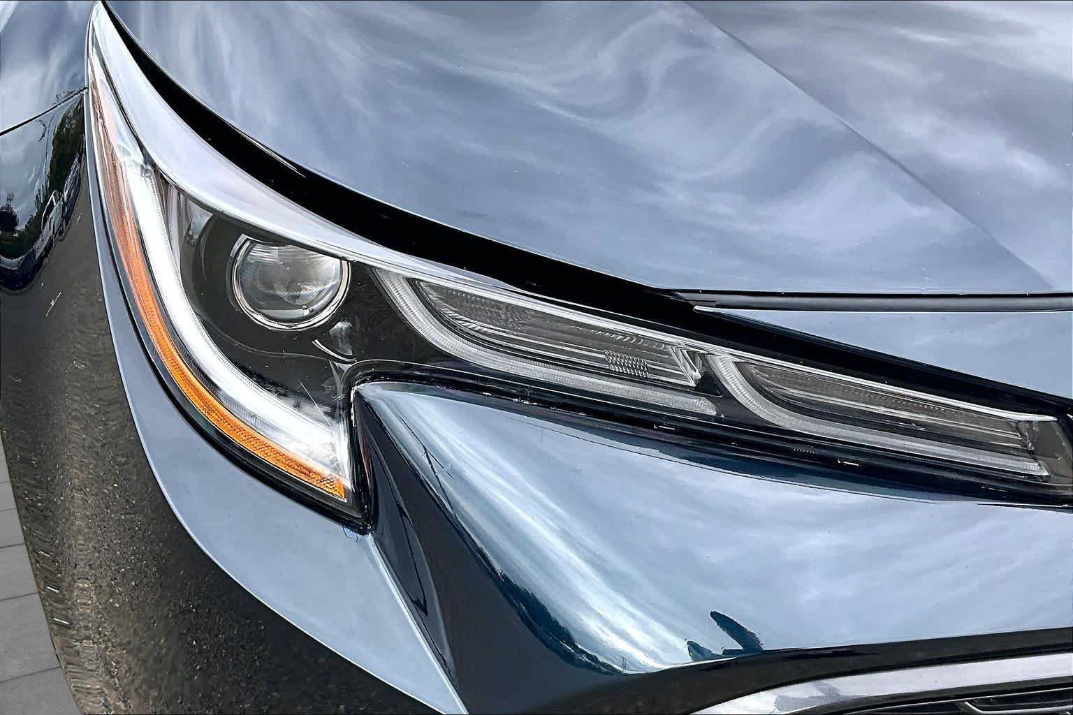 Certified Used 2022 Galactic Aqua Mica Toyota SE image 27