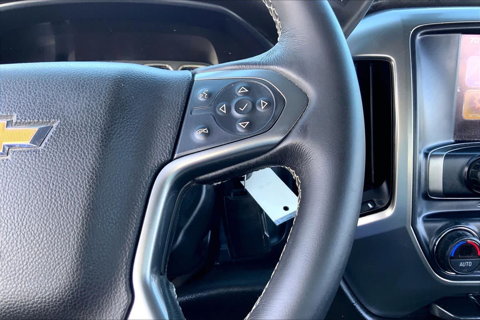 Used 2017 Silver Ice Metallic Chevrolet LT image 24