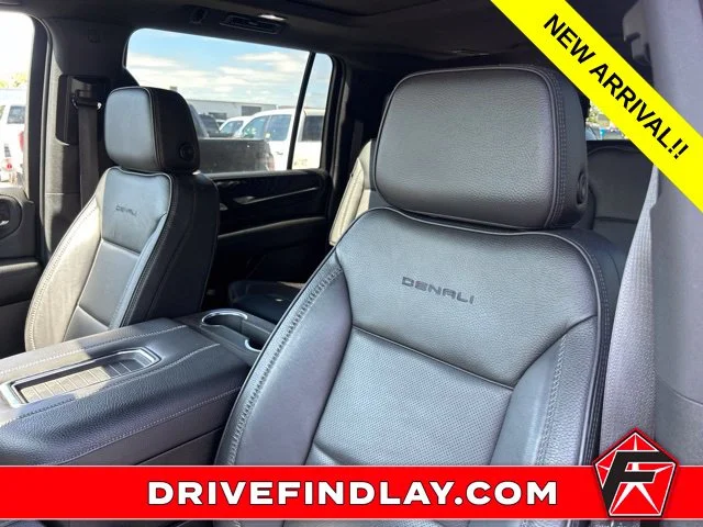 Used 2023  GMC Denali image 14