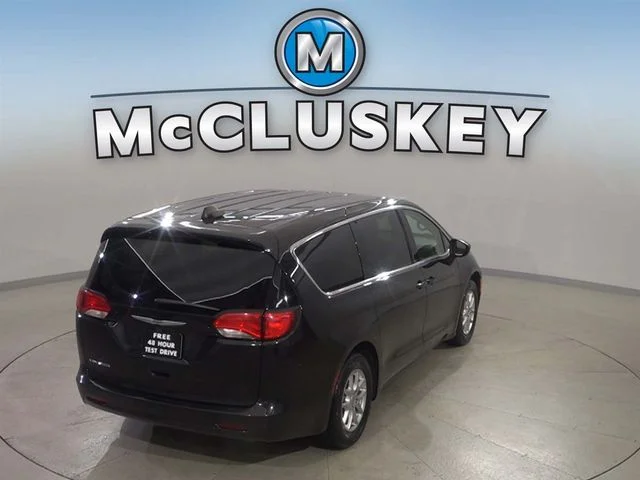 Used 2023 Black Chrysler LX image 6