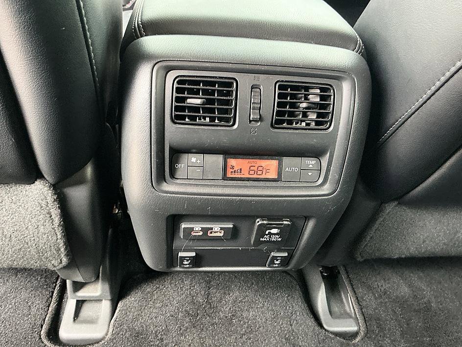 Used 2020 Magnetic Black Pearl Nissan SL image 25