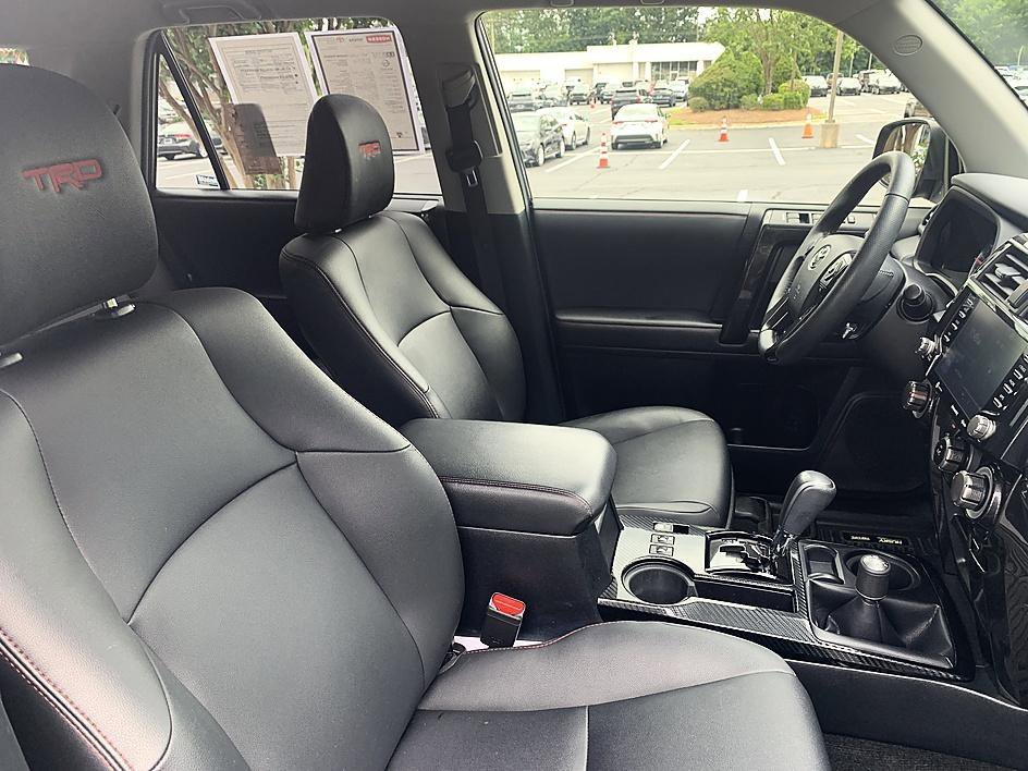 Certified Used 2021 Nautical Blue Metallic Toyota Venture image 19