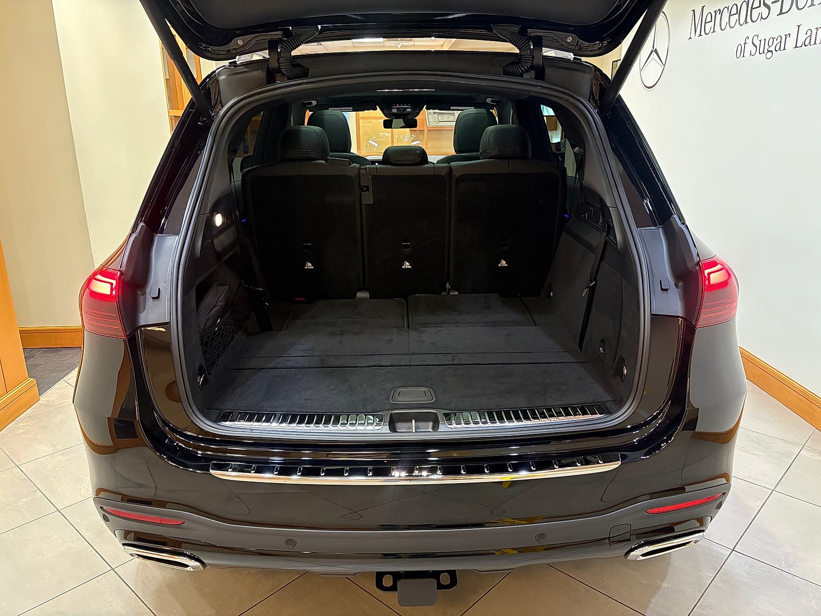 New 2026 Obsidian Black Metallic Mercedes-Benz 4MATIC® image 65