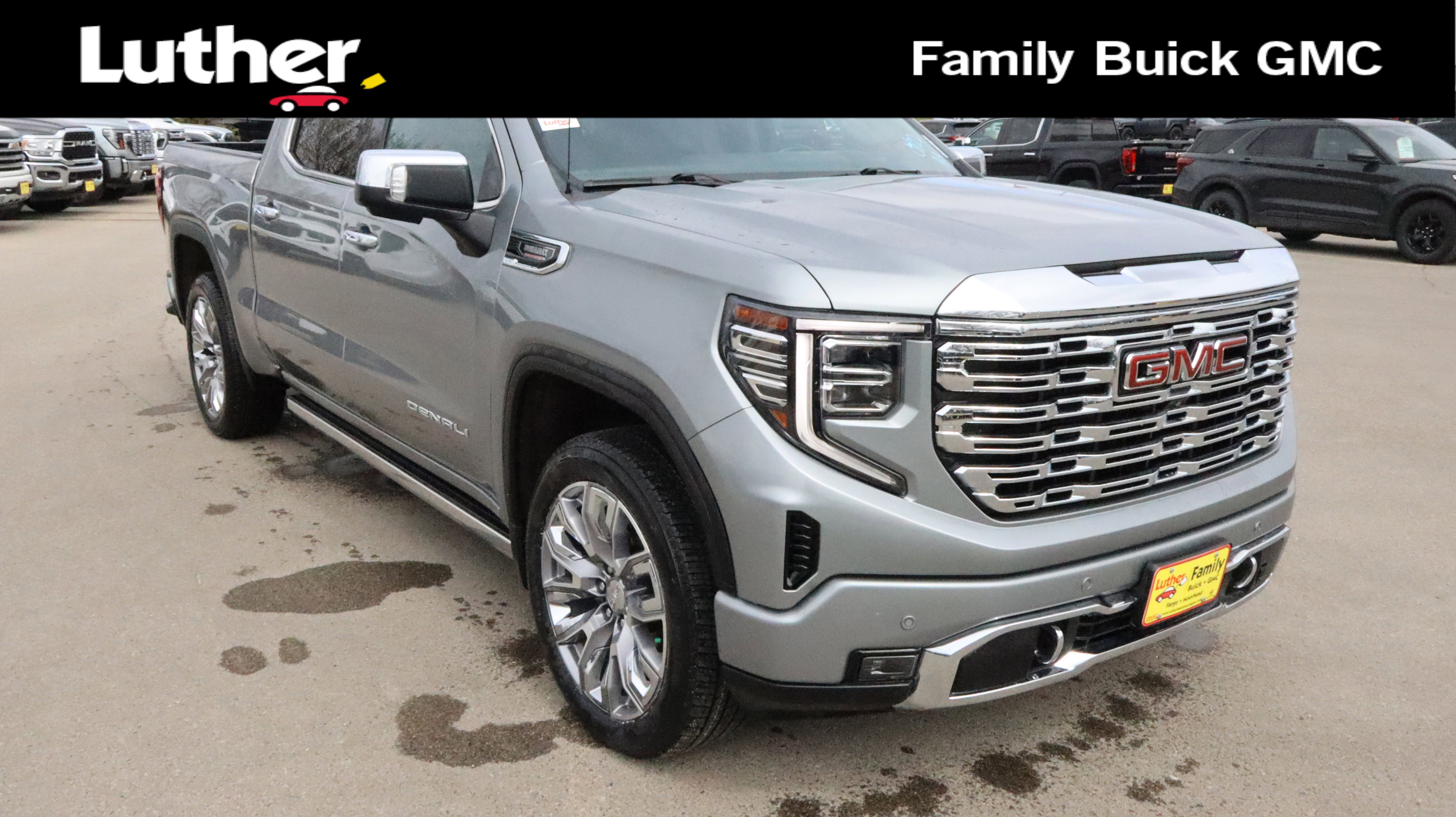 2023 GMC Sierra 4WD Crew Cab Short Box Denali's photo