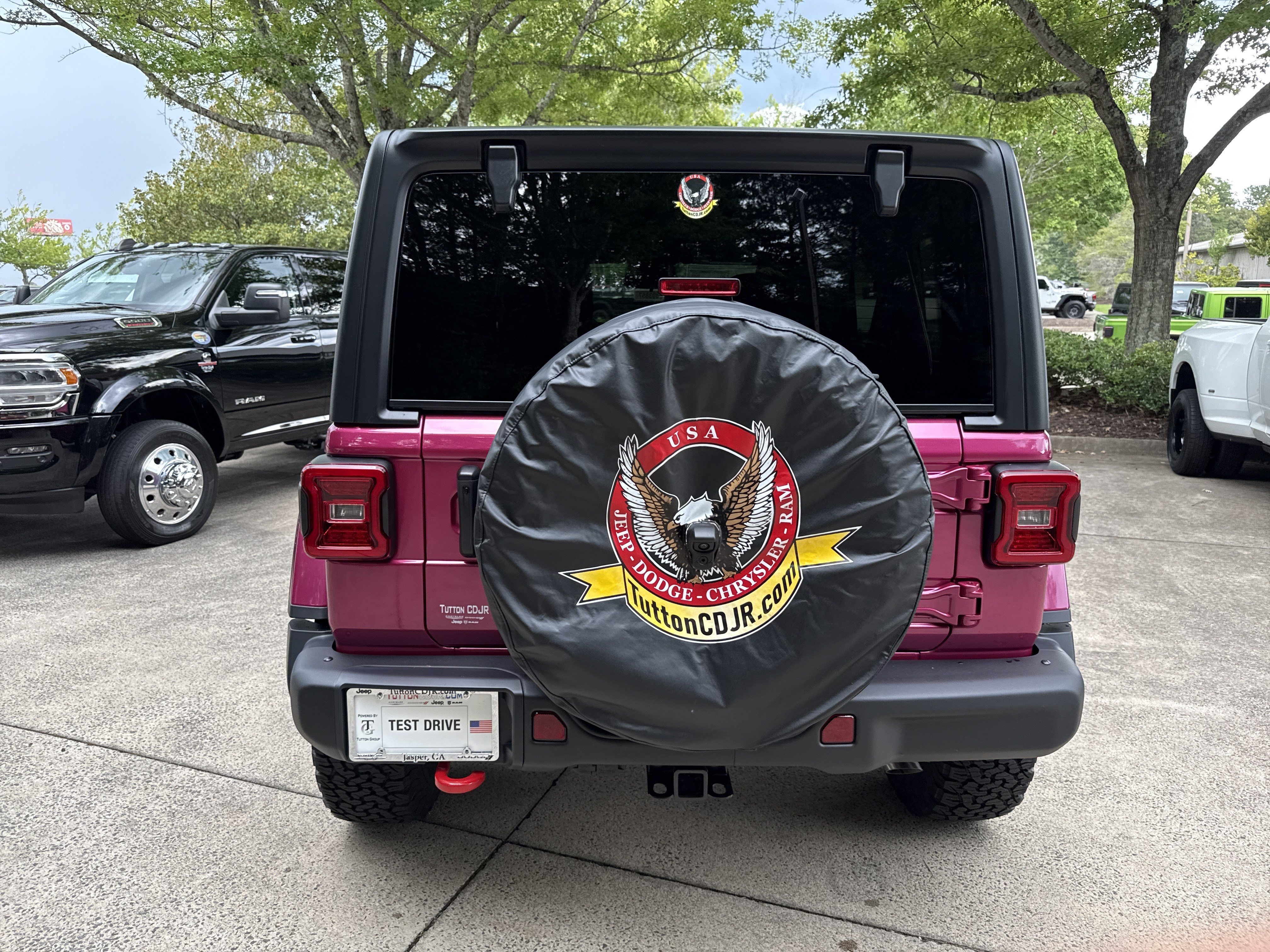New 2026 Tuscadero Pearlcoat Jeep Rubicon image 6