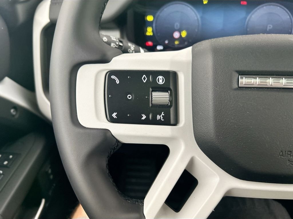 2026 Land Rover Defender S - Photo 11