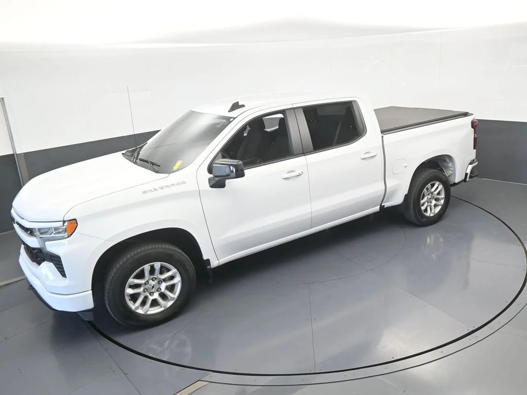 Used 2023 Summit White Chevrolet RST image 47