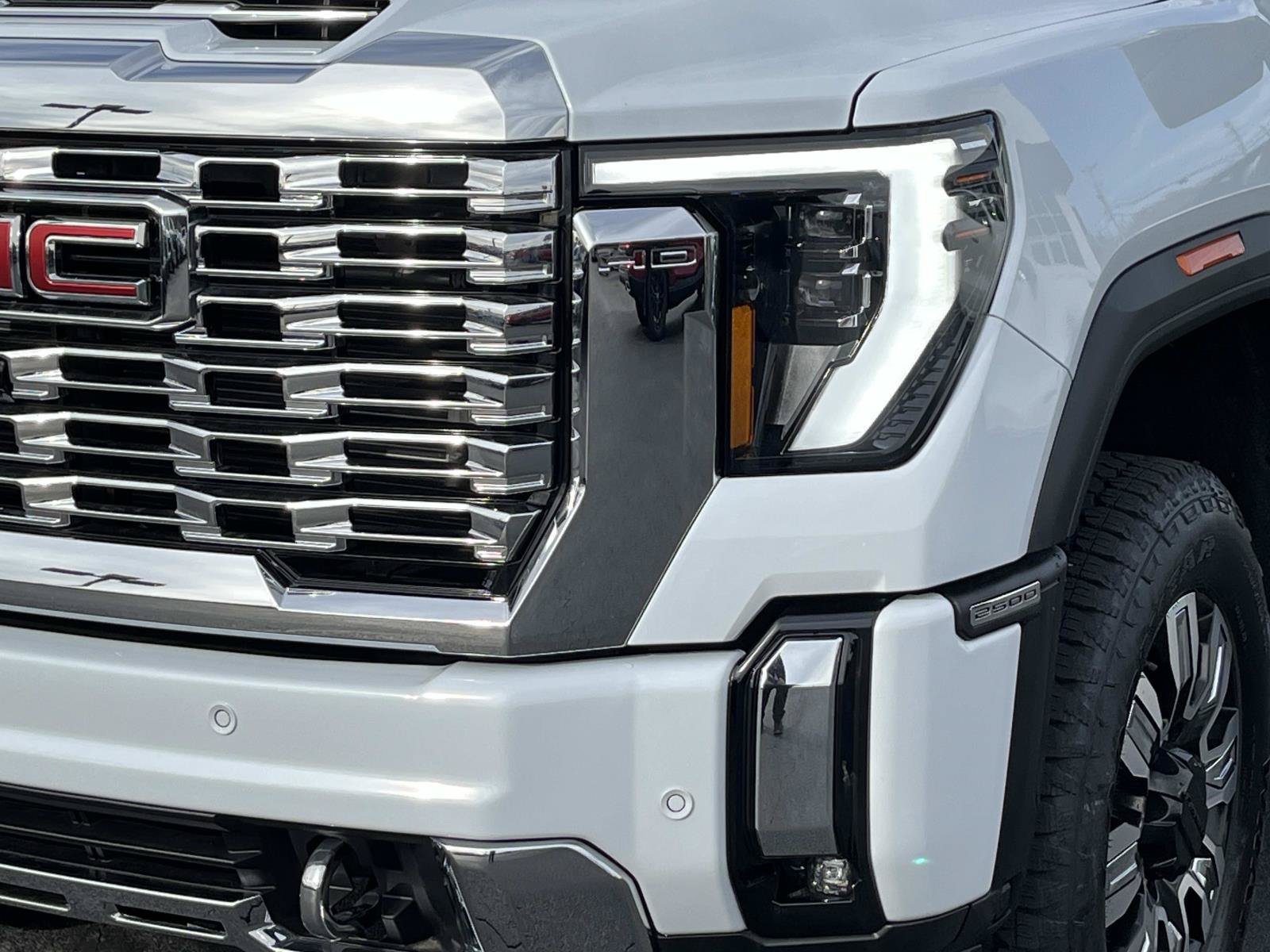 2026 GMC Sierra 2500HD Denali - Photo 11