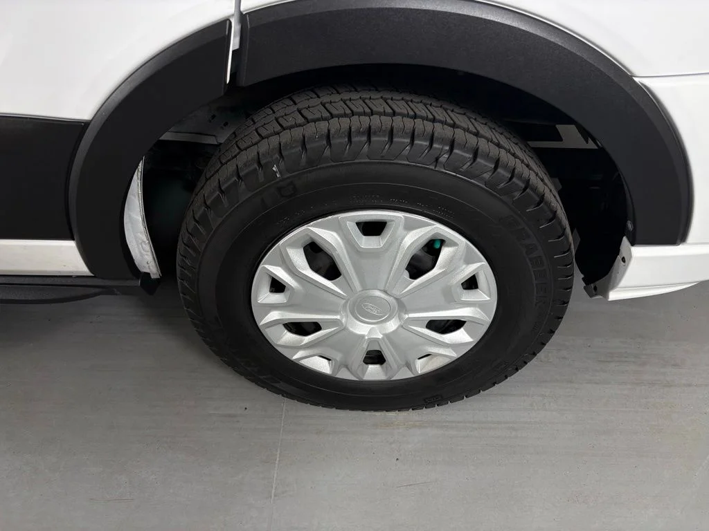Used 2023 White Ford XLT image 11
