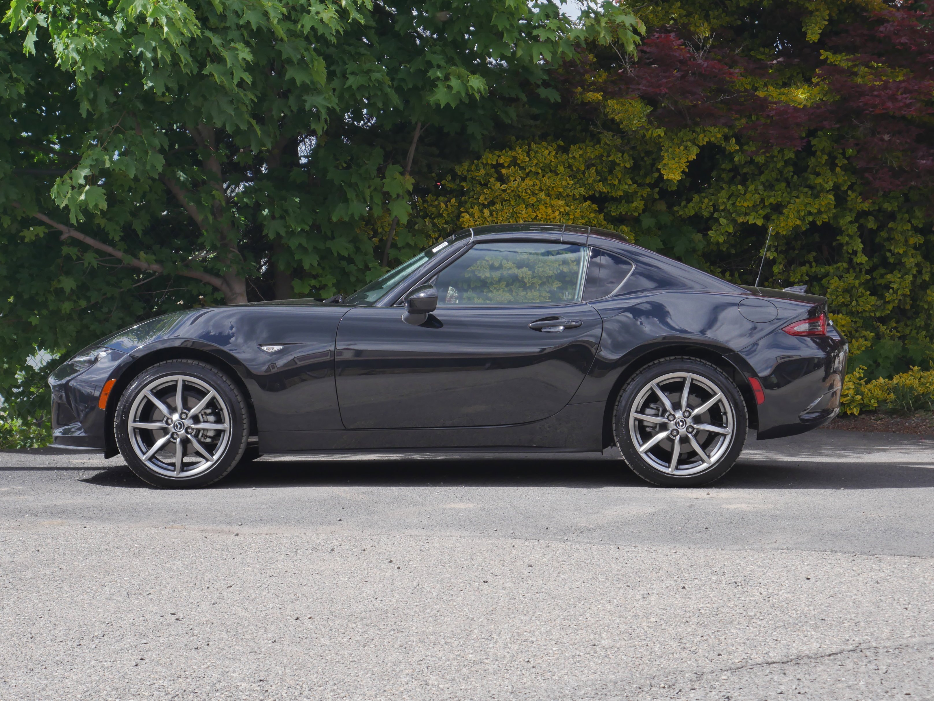 Used 2022 Jet Black Mica Mazda Grand Touring image 15
