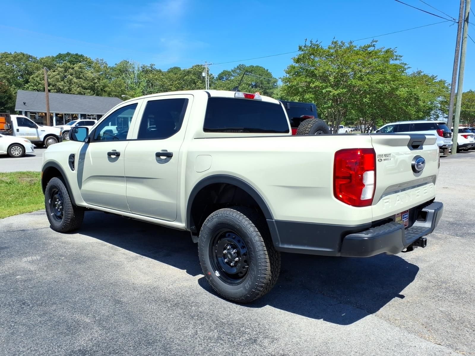 Used 2026 Tan Ford XL image 3