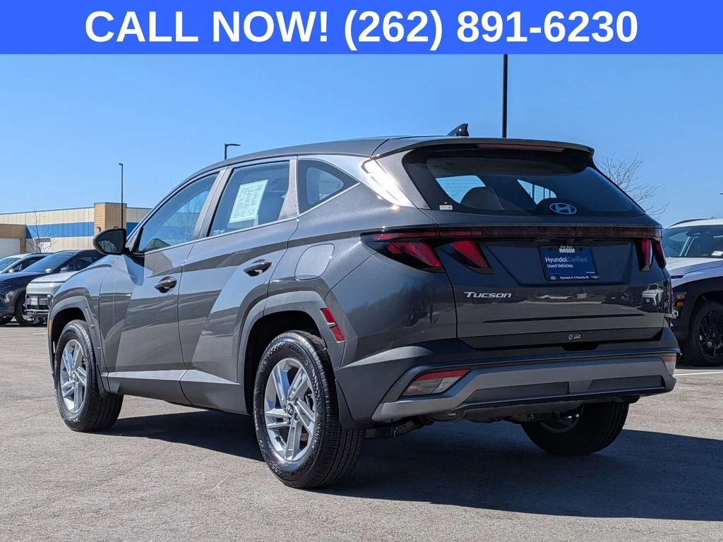 Certified Used 2025 Gray Hyundai SE image 5