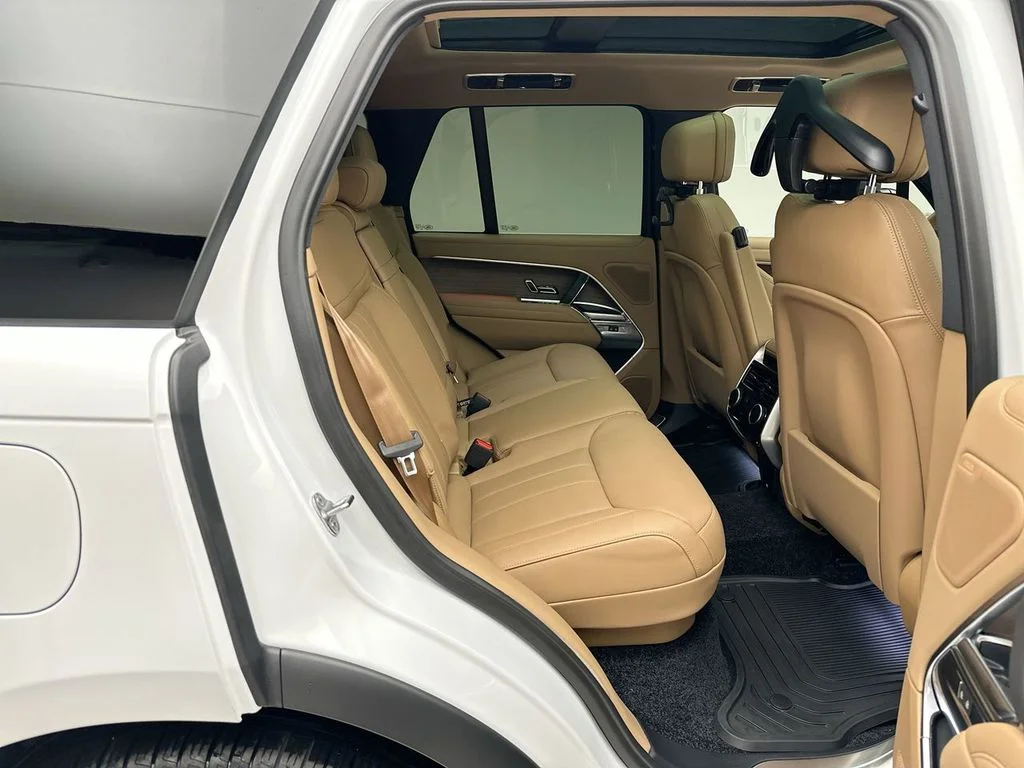 2026 Land Rover Range Rover SE - Photo 7