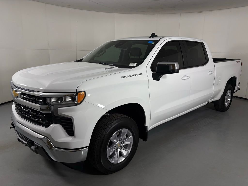 Used 2026 White Chevrolet LT image 4