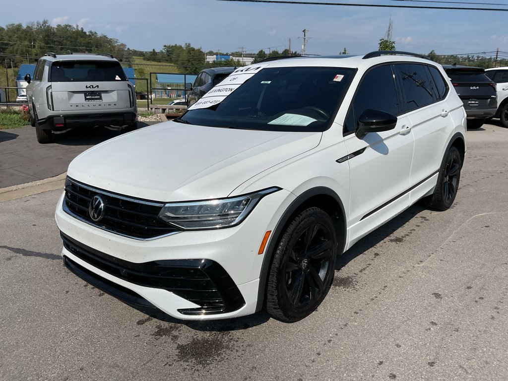 Used 2023 Opal White Pearl Volkswagen SE R-Line Black image 4