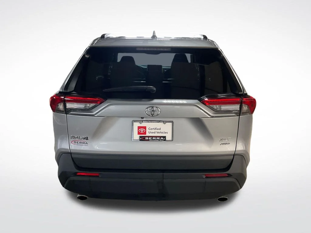 Certified Used 2025 Silver Toyota XLE image 4