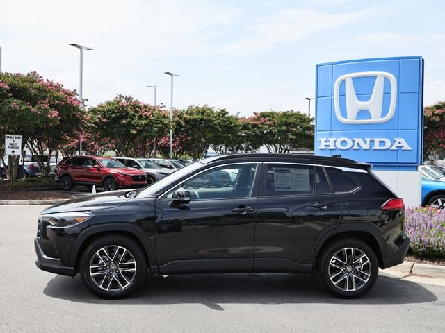 Used 2026 Jet Black Toyota XLE image 4