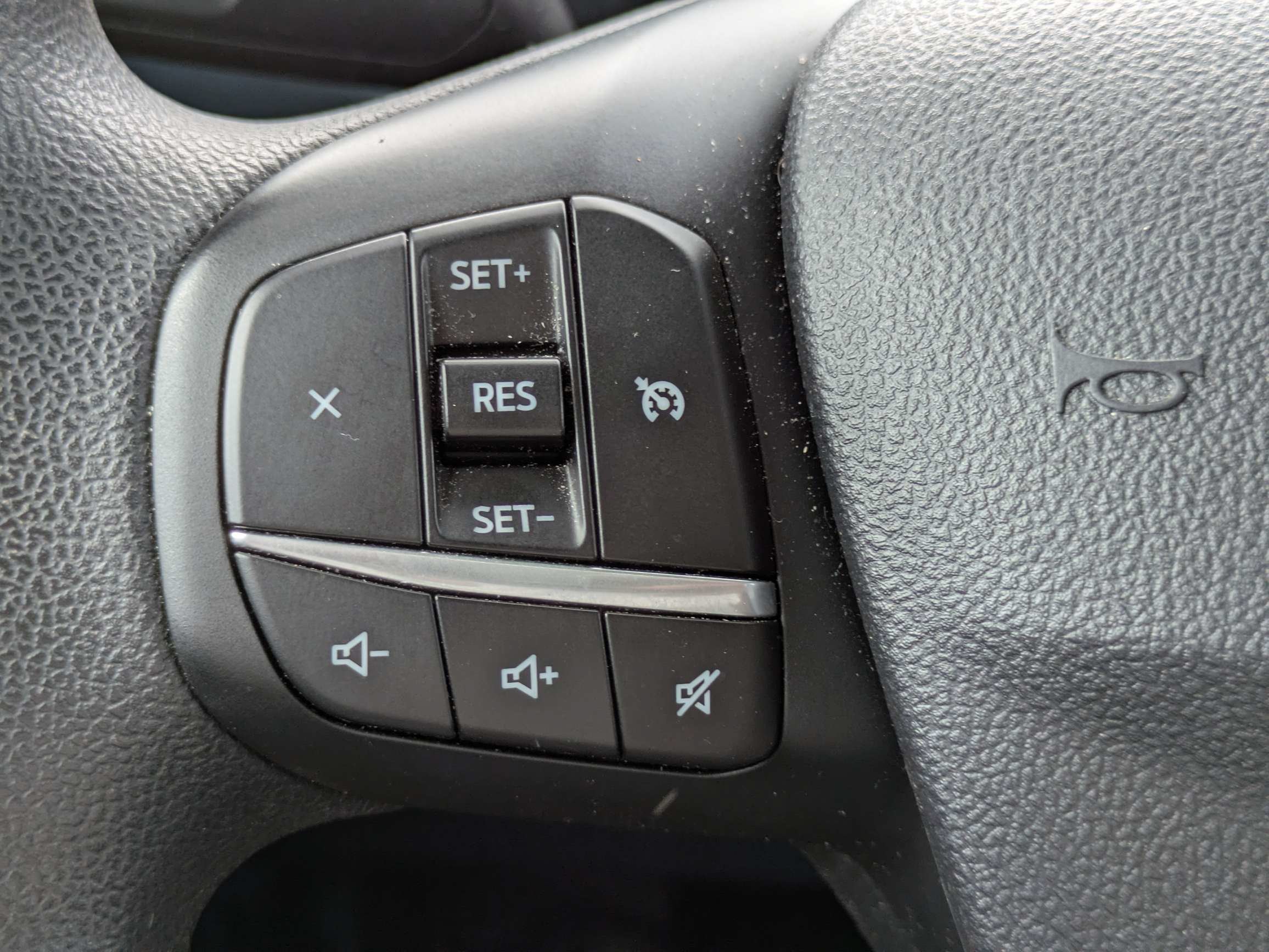 Used 2022 White Ford XLT image 17