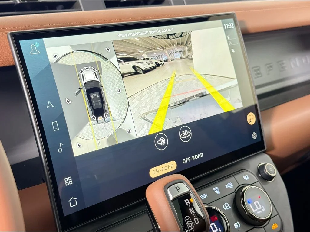 New 2026 Petra Copper Land Rover  OCTA image 14