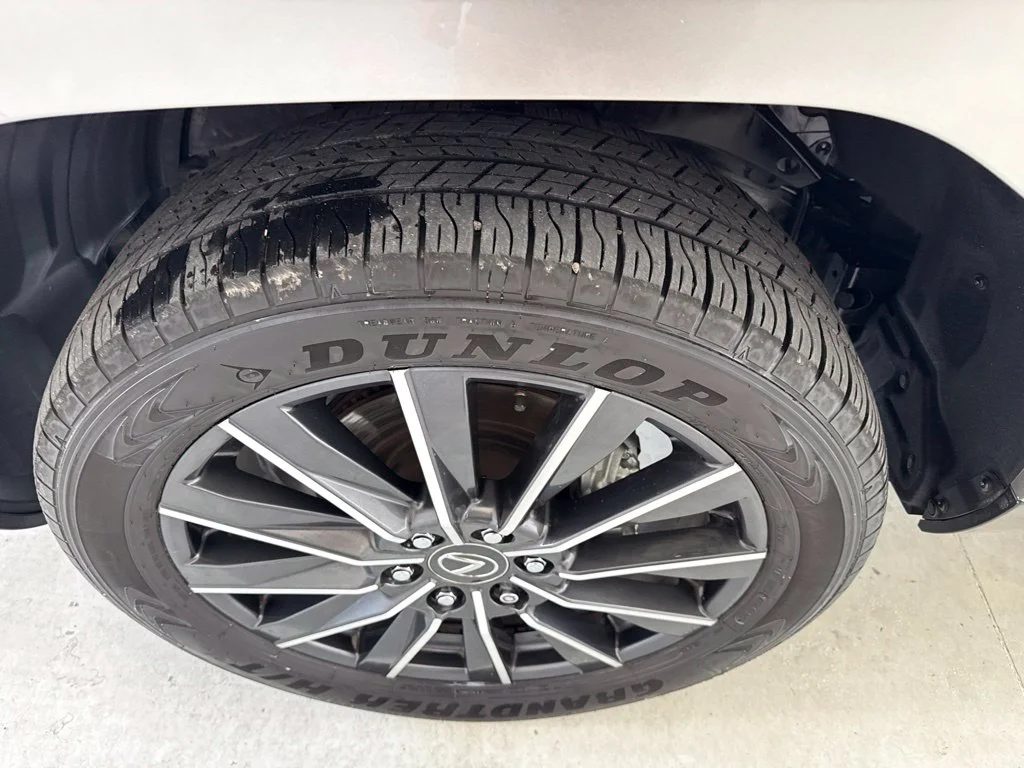 Used 2025 Silver Lexus 550 Luxury+ image 10