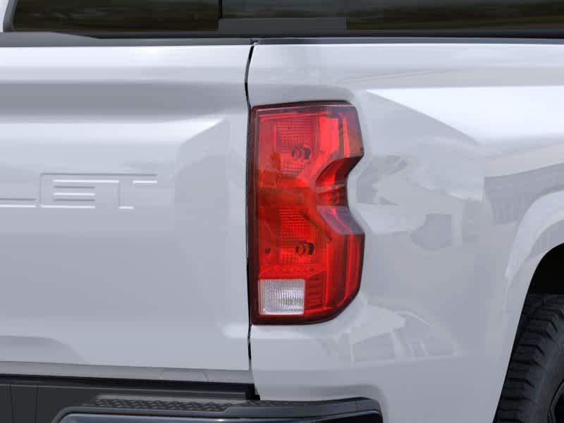 New 2026 Summit White Chevrolet WT image 11