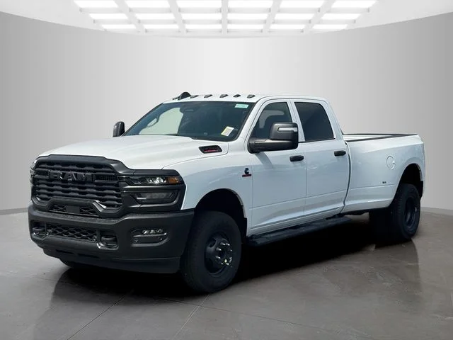 New 2026 Bright White Clear-Coat Exterior Paint RAM TRADESMAN image 3