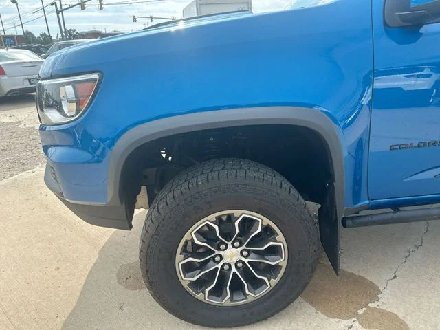 Used 2021 Blue Chevrolet ZR2 image 36