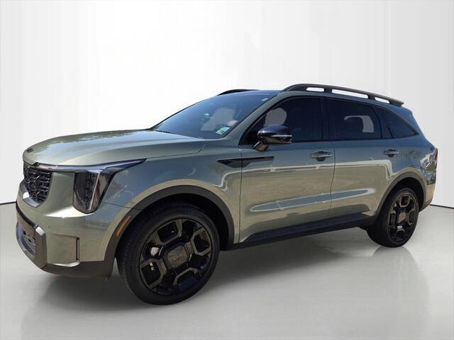 Used 2025 Jungle Green Kia X-Line EX image 9