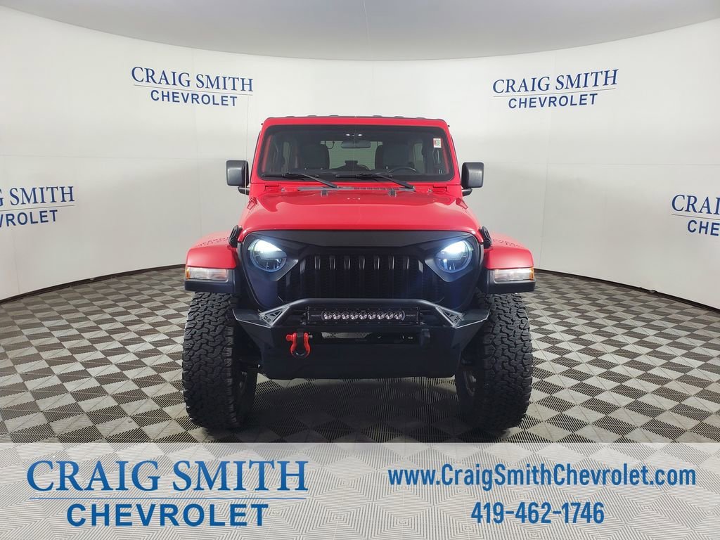 Used 2019 Red Jeep Sahara image 8