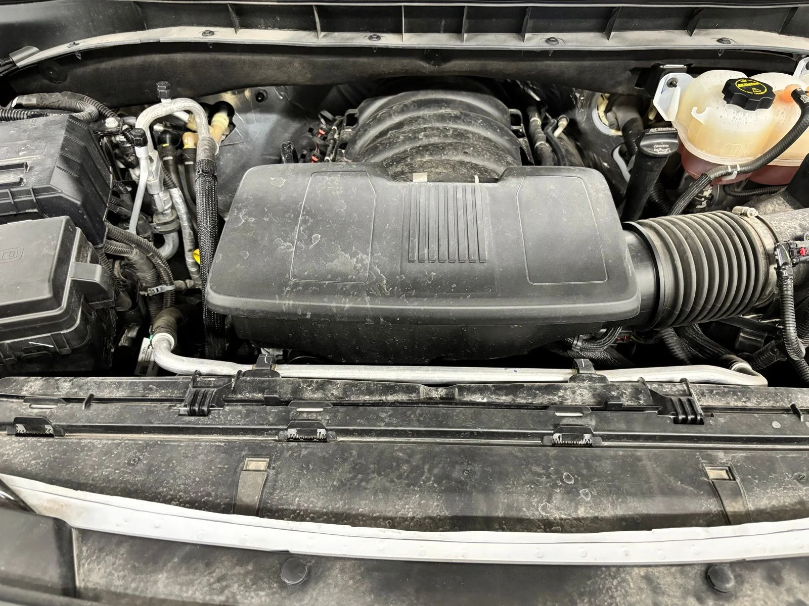Used 2024 White Chevrolet LS image 24