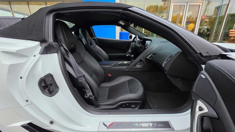 Used 2019 White Chevrolet Grand Sport 2LT image 20