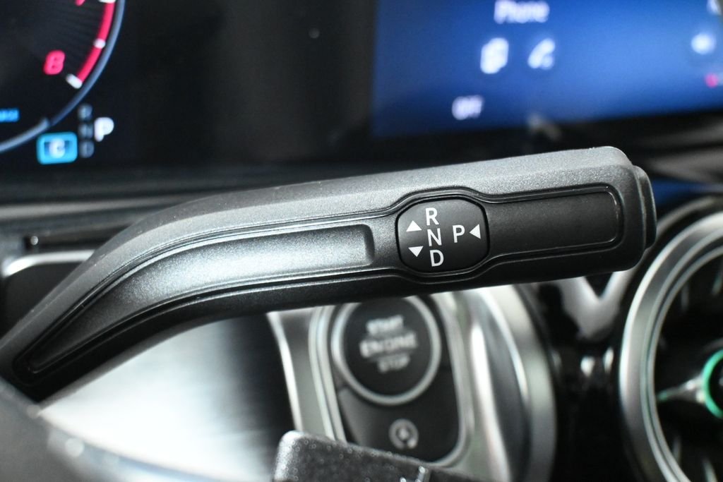 Used 2026 Night Black Mercedes-Benz GLB 250 image 24