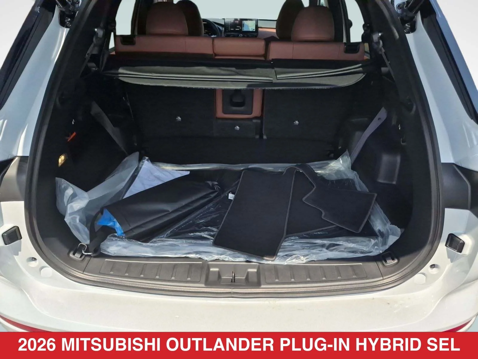 New 2026 White Mitsubishi SEL image 25