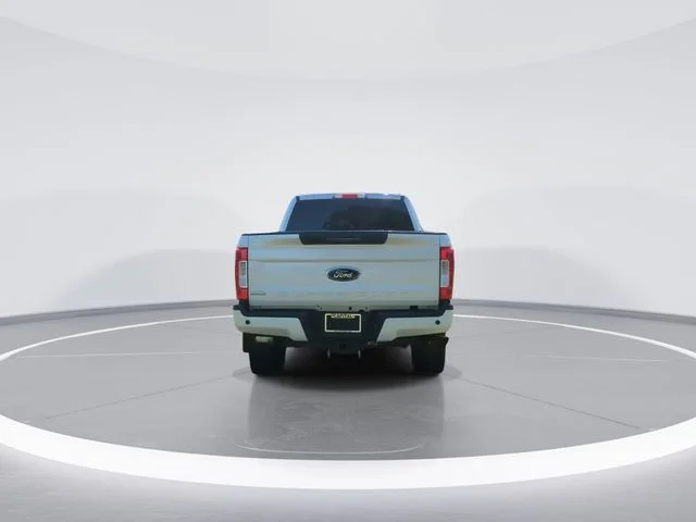 Used 2019 White Ford Lariat image 7