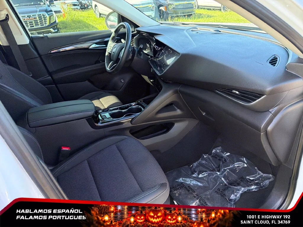 Used 2023 SUMMIT WHITE Buick Preferred image 30