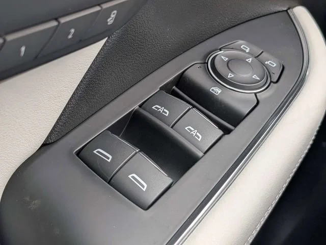 New 2026 Quartz Blue Metallic Buick Avenir image 25