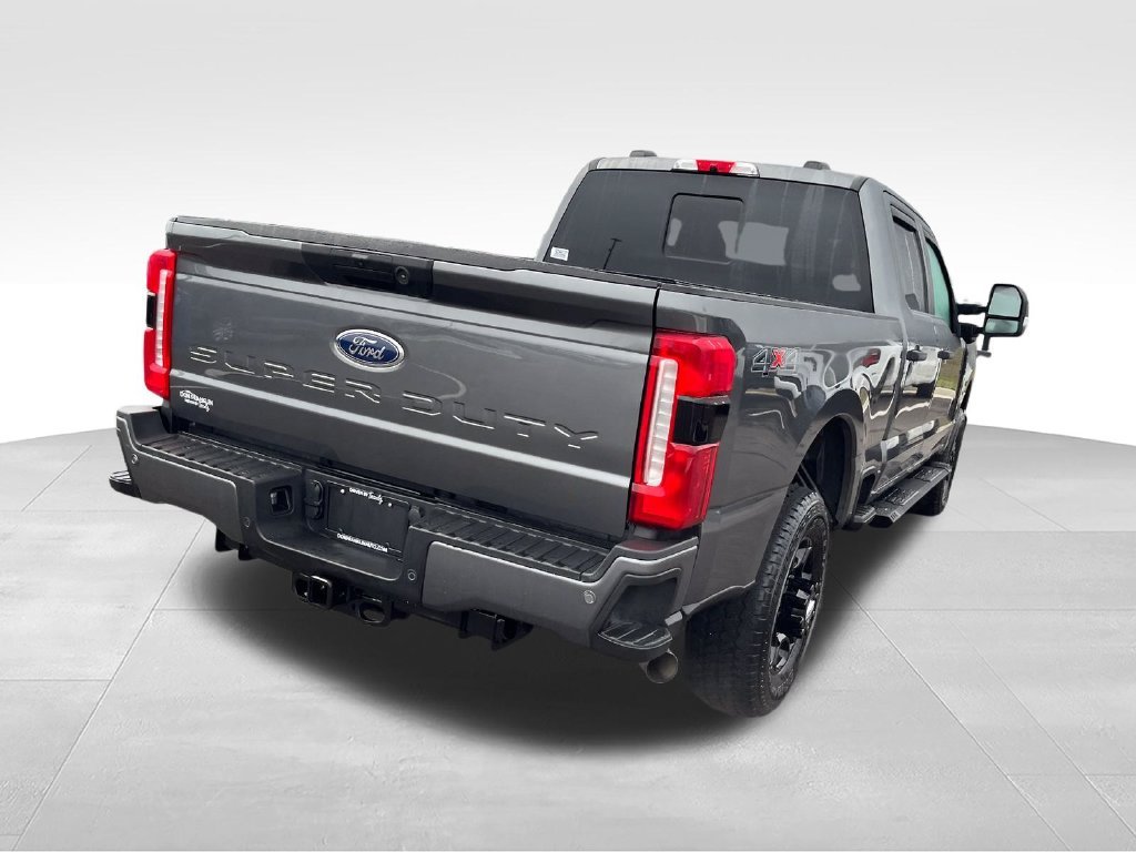 Used 2025 Gray Ford XL image 5