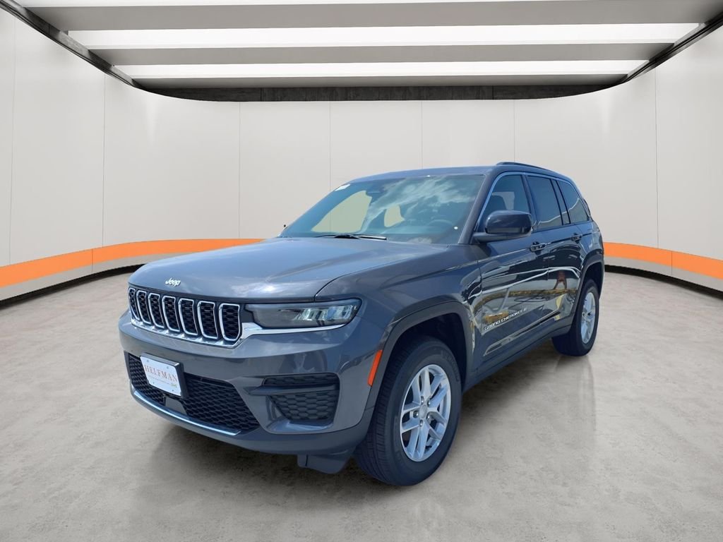 New 2026 Baltic Gray Metallic Clearcoat Jeep Laredo X image 3
