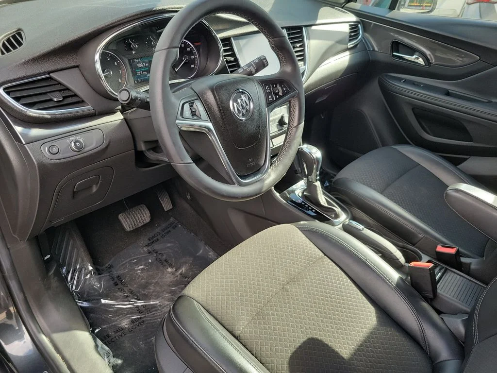 Used 2018 Gray Buick Preferred image 26