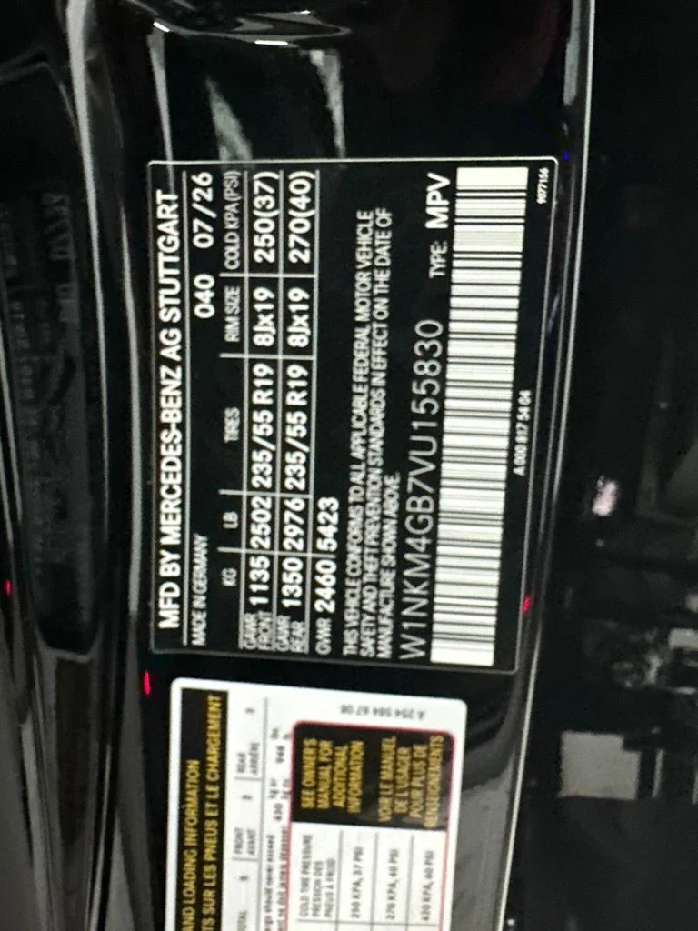 New 2027 Black Mercedes-Benz GLC 300 image 31